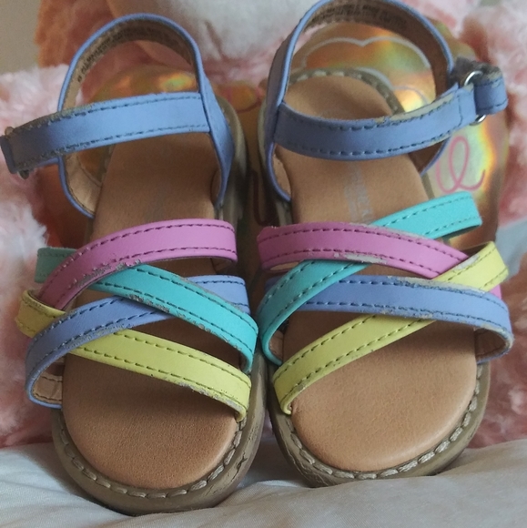 Toddler genuine kids from oshkosh sandals - Picture 4 of 7